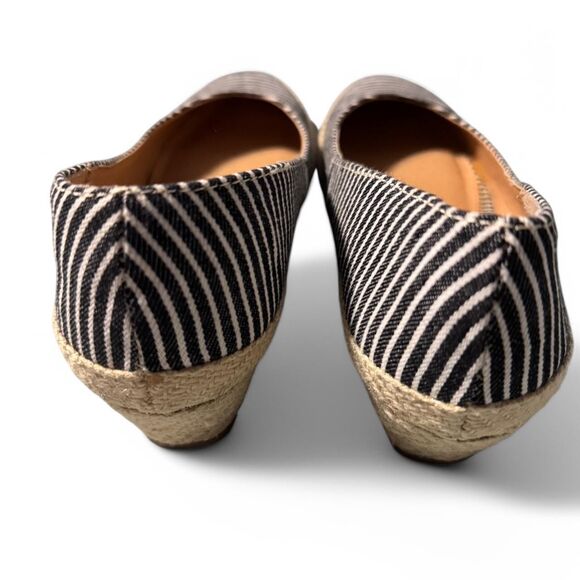 American Eagle Outfitters Espadrilles Wedge Women's Black/White Slip-on's  8.5 - Picture 3 of 5